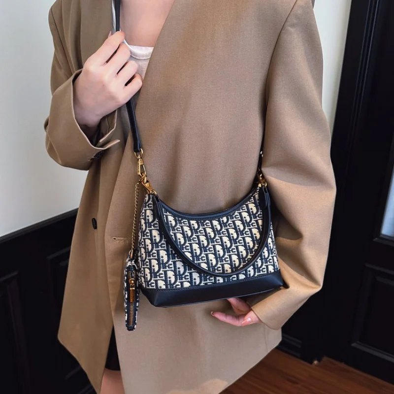 Chique leren crossbodytas voor dames met schouderriem Elegante klassieke messenstijl voor damesmode