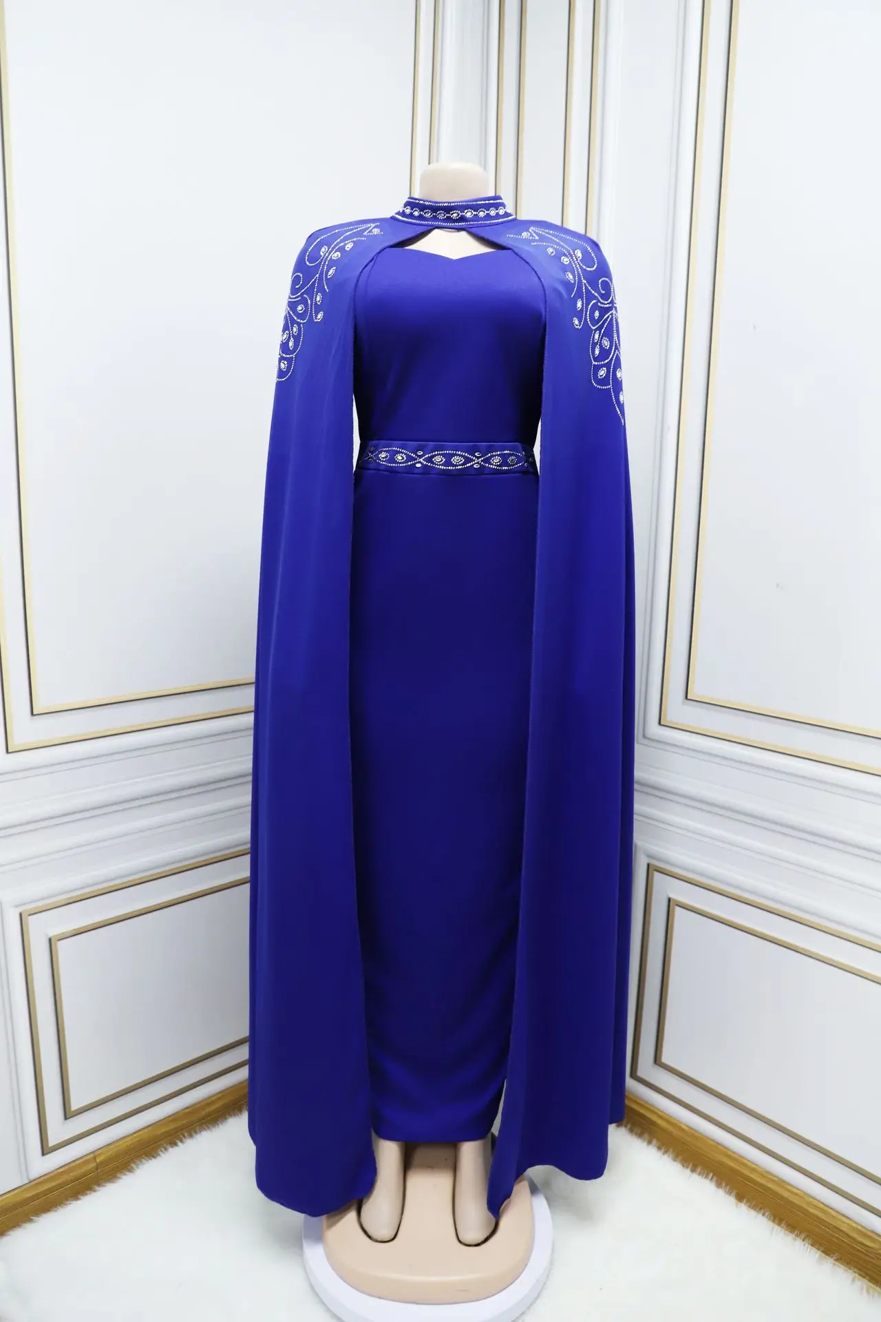 Diamonds Abayas Cape Sleeve Maxi Dress for Dubai Women Muslim Evening Party Kaftan Eid Mubarak Caftan Islam Jalabiya Vestidos