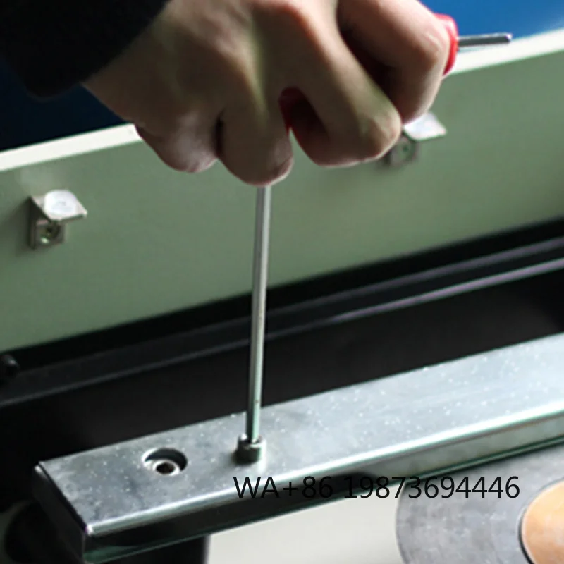 550W High Efficiency Adjustable PCB Lead Cutting  Industrial Circuit Board Splitting Equipment