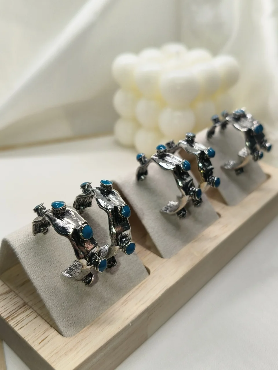 

Unisex Artist 925 Silver Natural Turquoise Earrings For Women Men Personality C Shape Ear Circle Hoop Earring Handcraft Jewelry