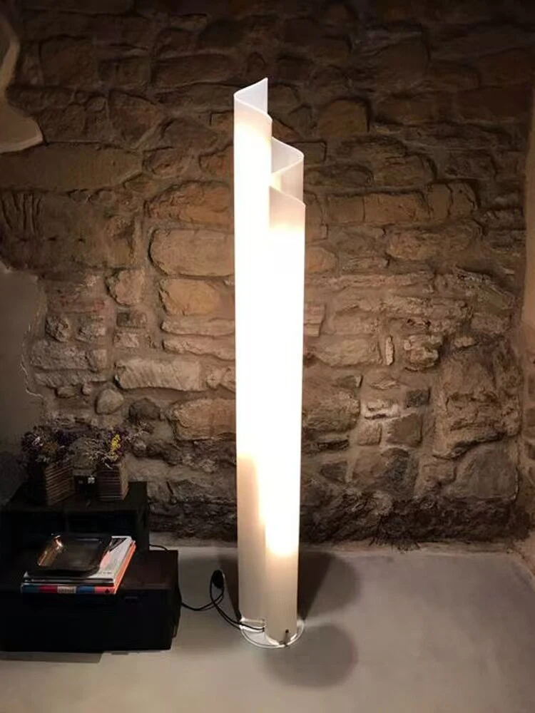 Modern Nordic Floor Lamp E27 Minimalist Glacier Design Artistic Desk Lamp Flowing Light Bedside Lighting Designer Collection
