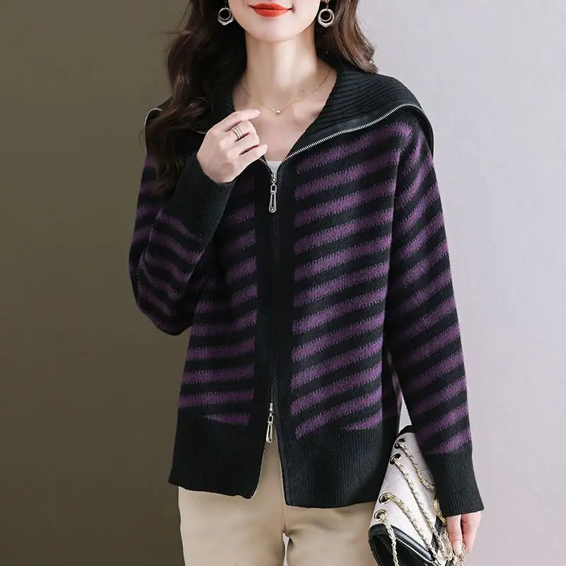 Autumn and Winter New Casual Fashion Lapel Jacket Women's Western-style Loose and Versatile Striped Knitted Cardigan Top