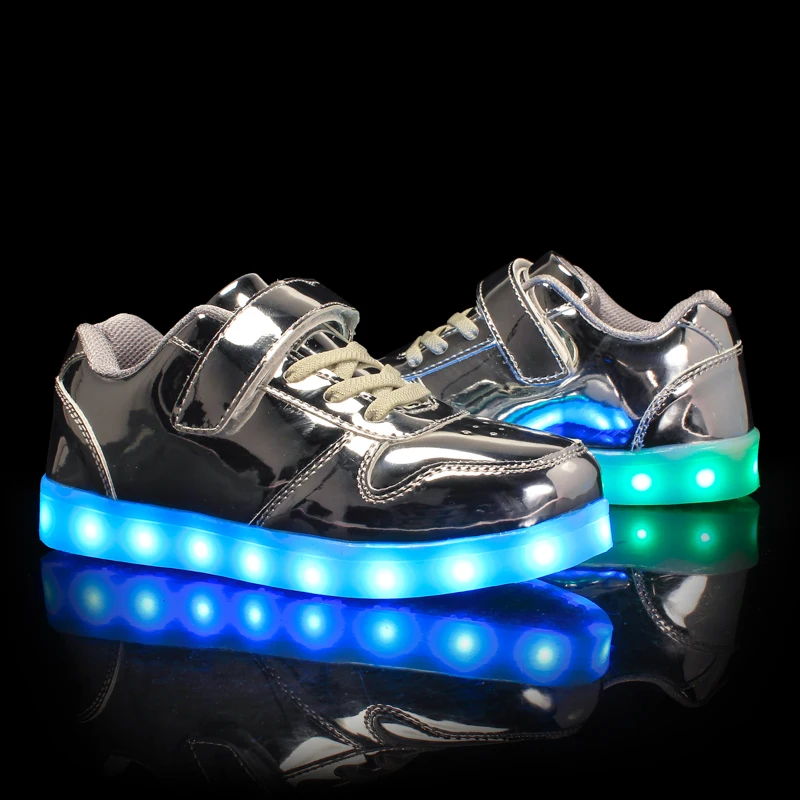 Scarpe da ragazza Sneakers luminose incandescenti nero rosa Led scarpe leggere ragazzi ragazze bambini scarpe traspiranti Tenis Para nijos