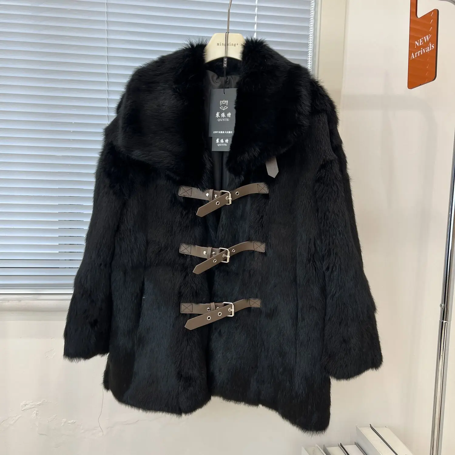 2025 겨울 신상 여성 퍼 코트 루즈핏 출퇴근 방풍 퍼 일체형 코트