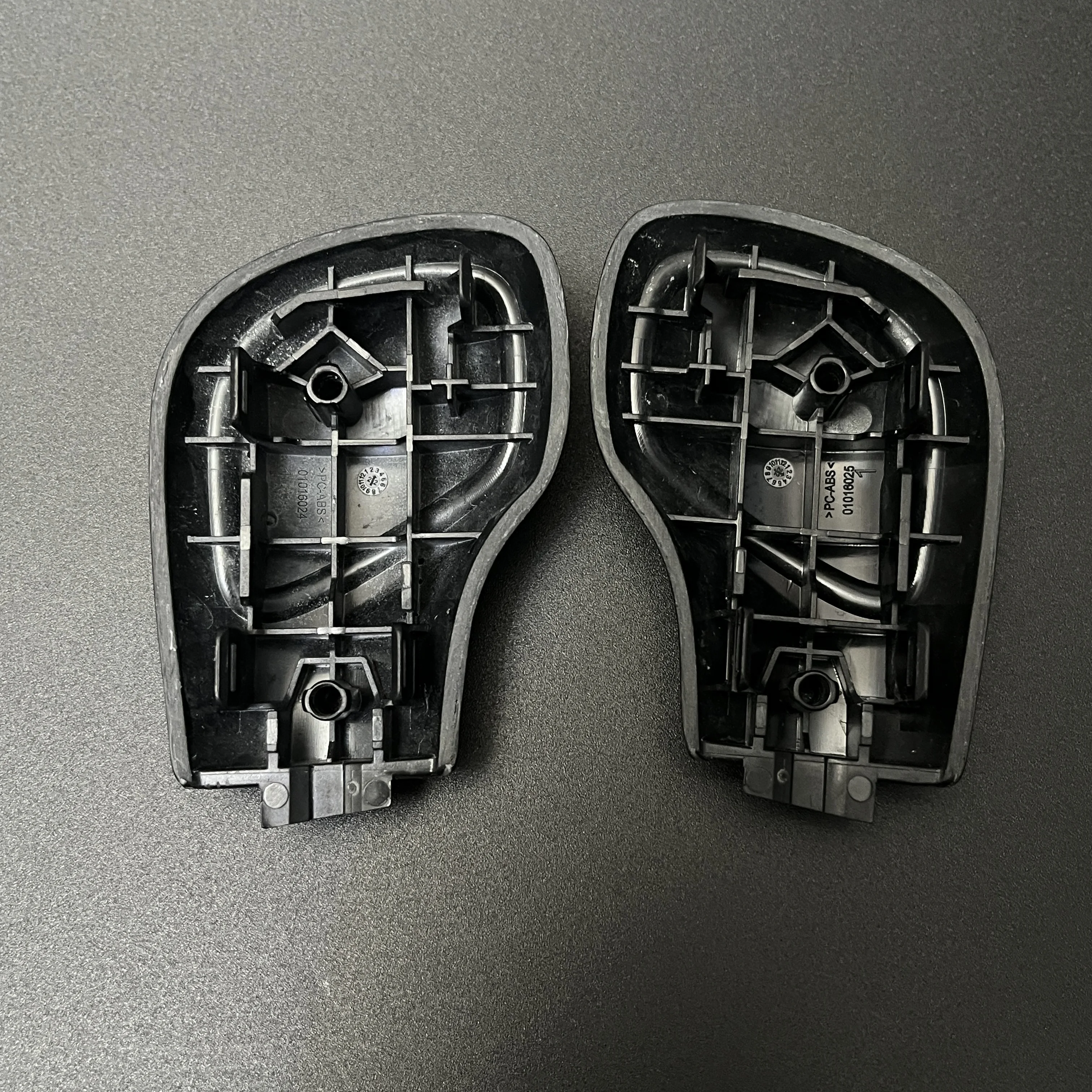 Echte Carbon-Faser DSG-Schaltknaufabdeckung für VW Golf 7 GTI R Tiguan Passat B7 B8 CC R20 Scirocco Jetta MK6 GLI Interieur – Detail 4