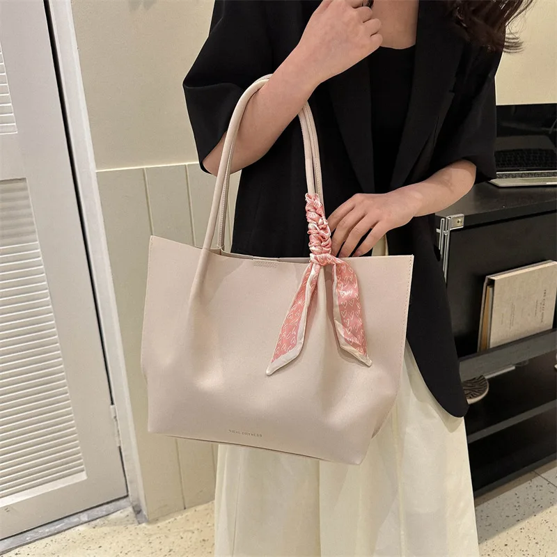 Big Capacity Handbag Women Fashion Scarf Tote Bag