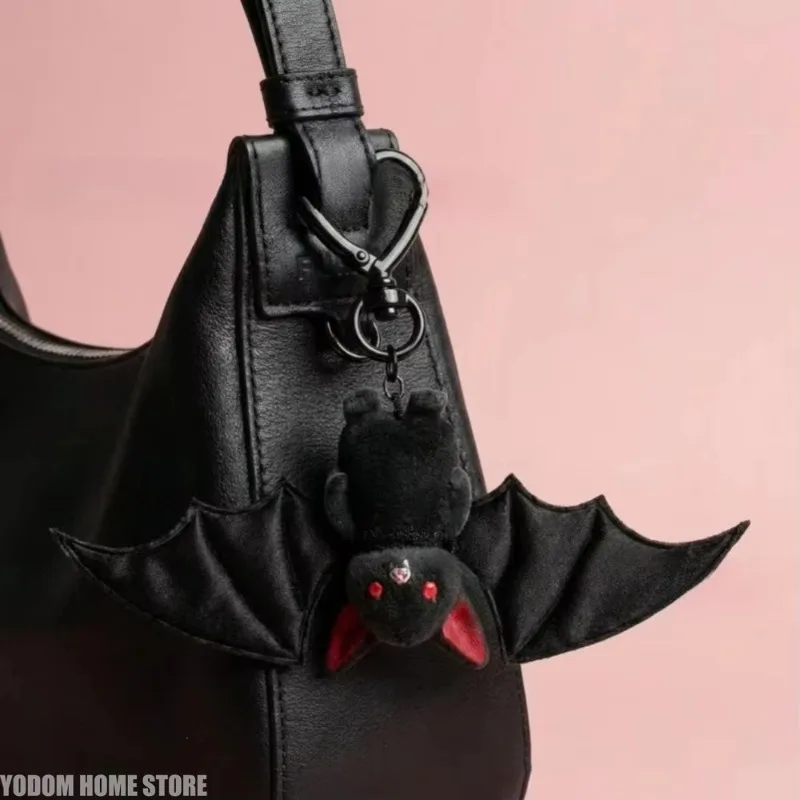 Plush Black Bat Keychain, Gothic Transformable Bat Key Ring Pendant, Halloween Bag Purse Charm Ornaments Miniature Model Toy