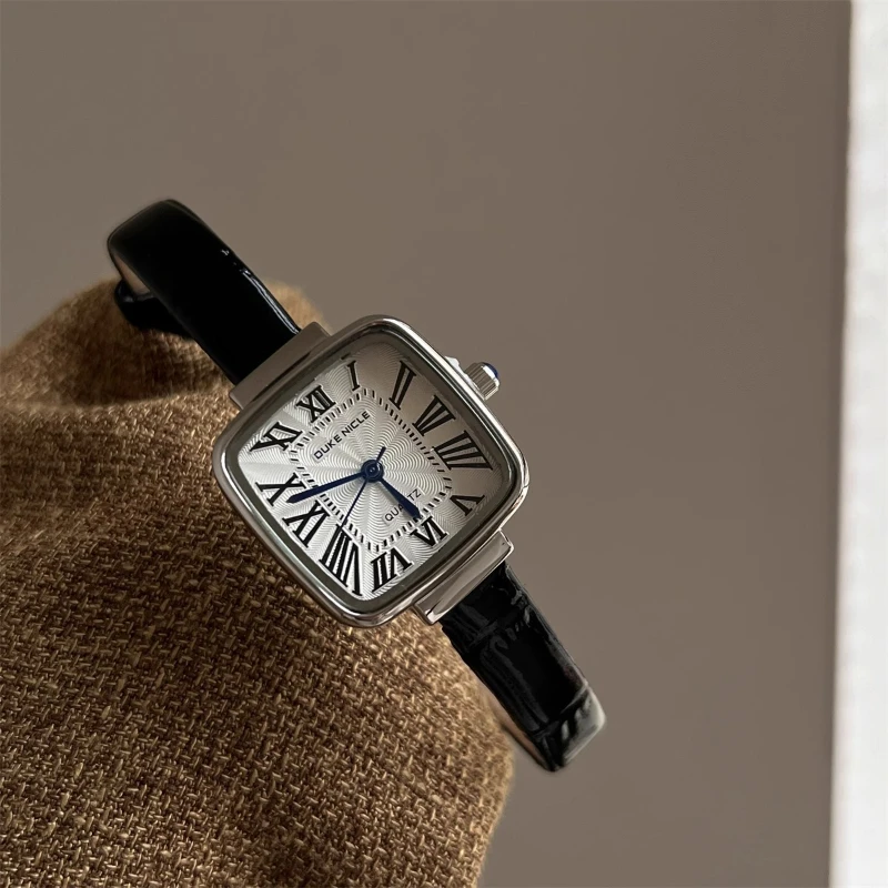 Vintage Square Quartz Watch for Women Leather Strap Roman Numerals Unique Design Casual Fashion Trendy