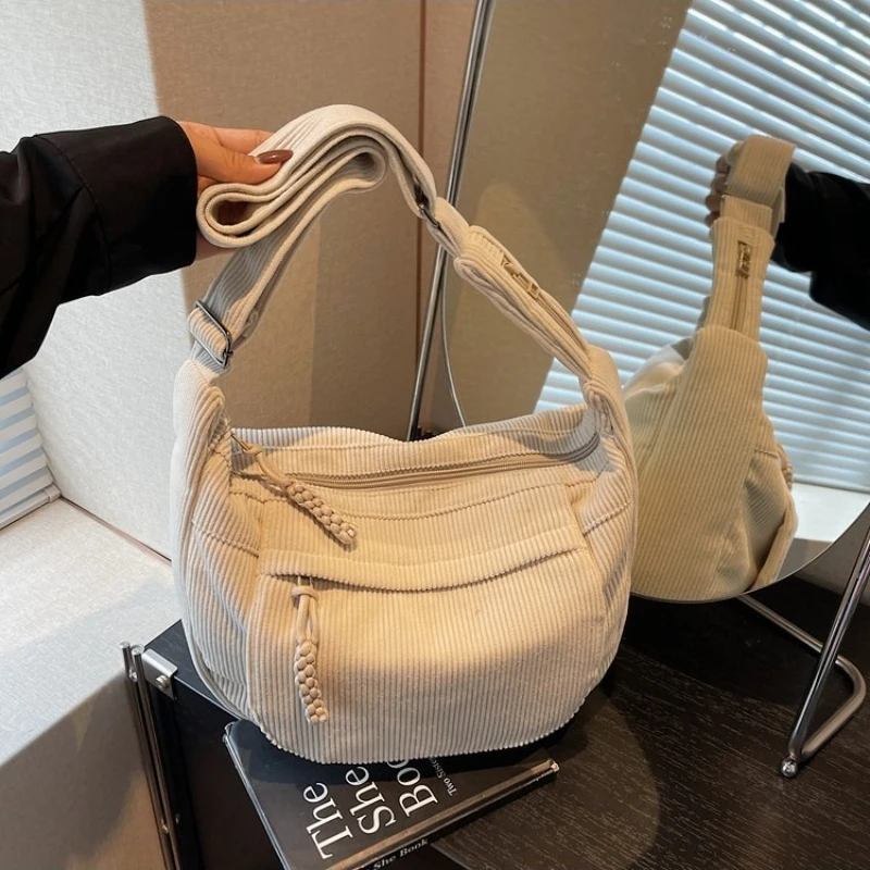 

Новая модная универсальная сумка-хобо с корейской текстурой, женская сумка через плечо большой вместимости, вельветовая сумка через плечо для хранения, простая повседневная сумка