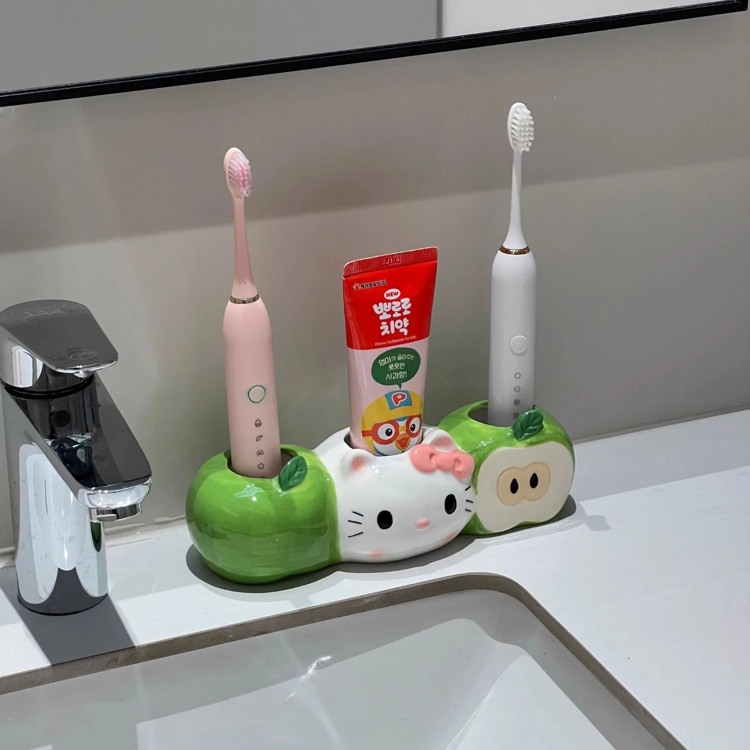 Anime Sanrio HelloKitty Ceramic Electric Toothbrush Stand Couple Bathroom Counter Storage Cute Kawaii Cartoon Holiday Gifts view 5