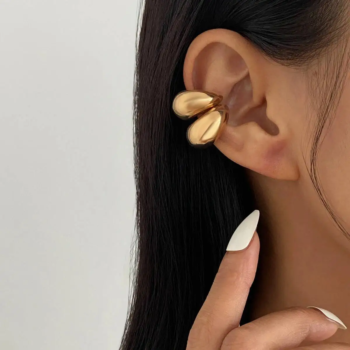 KunJoe 2 Pcs Fashion Large Non Piercing Circle Ear Cuffs Earrings for Women Mixed Color Thick C-Shaped Light Ear Clip Jewelry