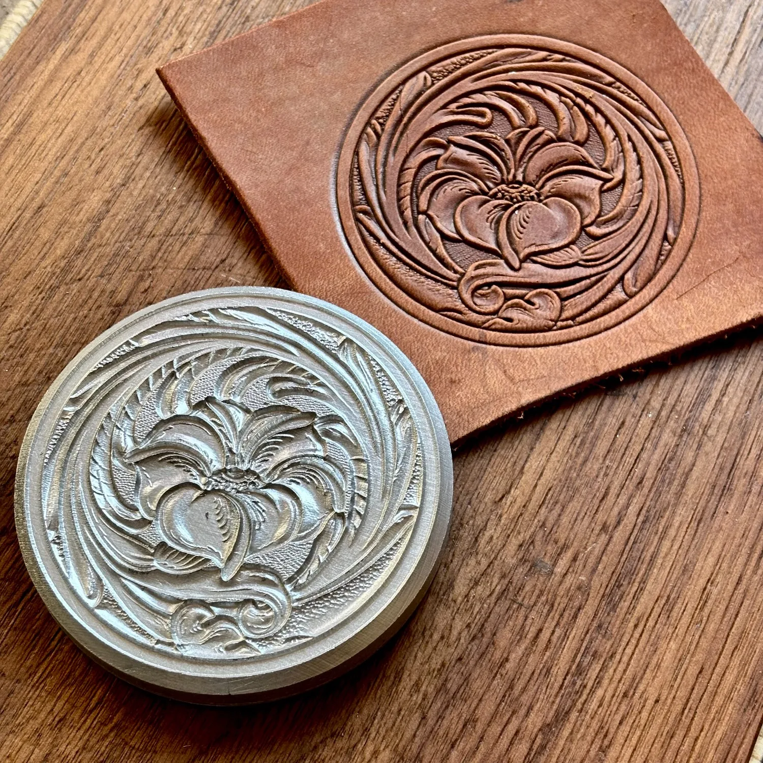 

78mm 3D Tang-Grass Leather Embossing Stamp Mold ,Aluminum Alloy Mold Press DIY Leathercraft Tool Carving Stamper Pressing