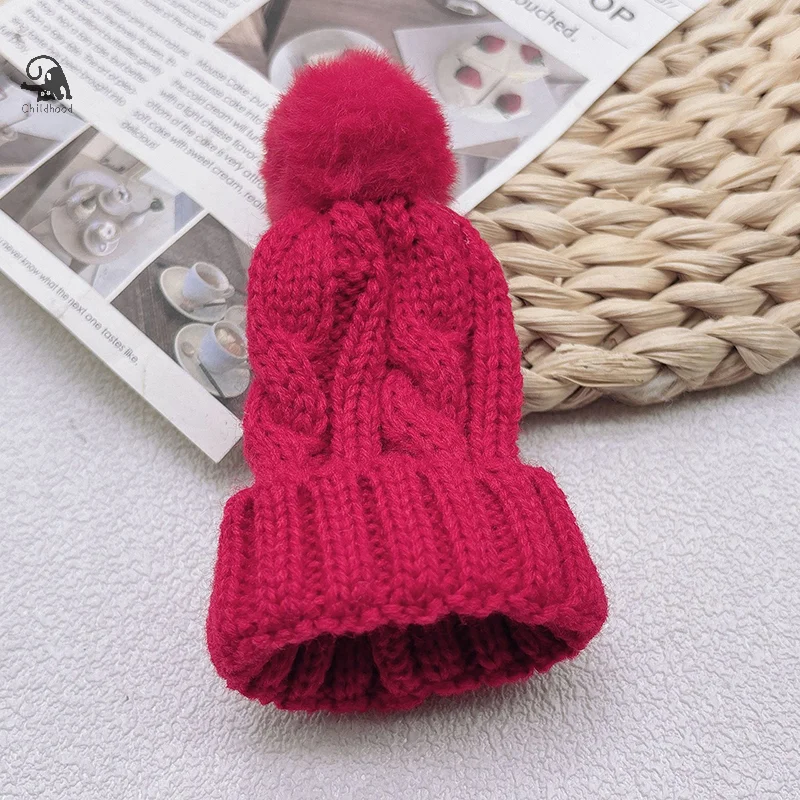 2Pcs Cute Dollhouse Miniature Fashion Curled Edge Knitted Beanie Hat Cap With Hairball Doll House Decoration Dolls Accessories