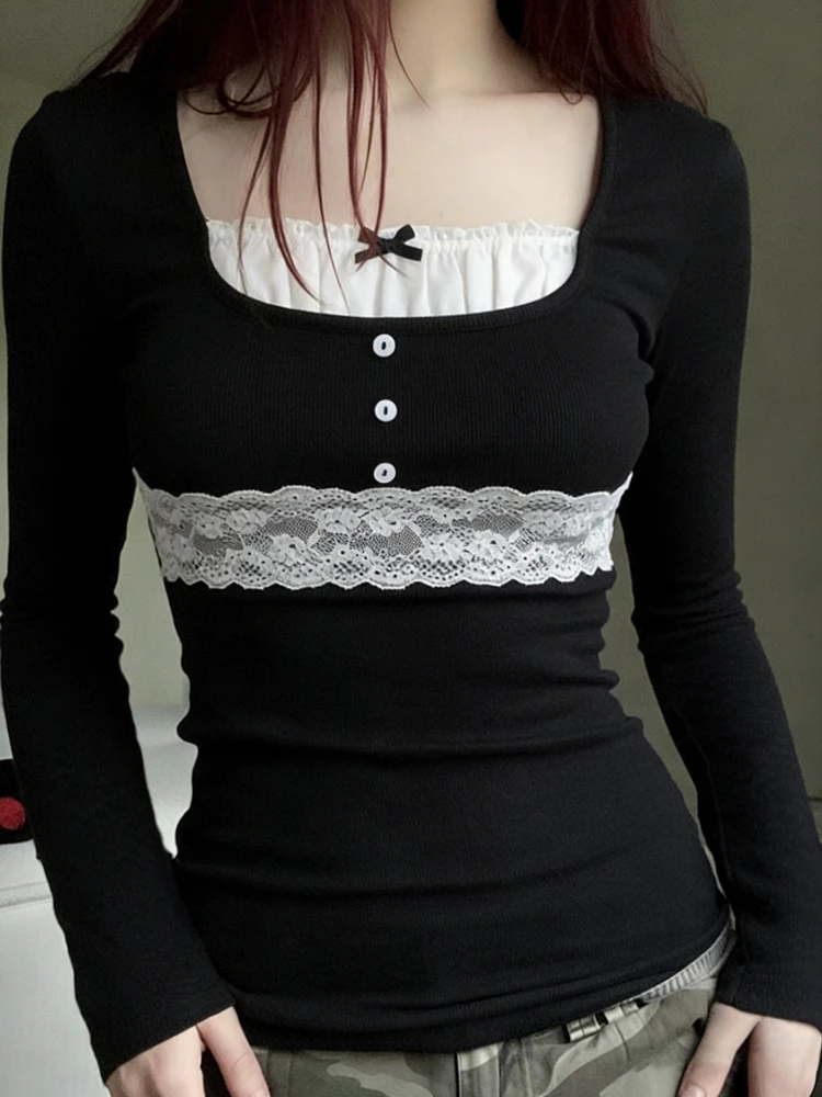 フランス風スイートフェイクツーピーストップス レディース スリムフィット 長袖 スクエアネック レースリボンTシャツ キュートファッション Y2K エレガント ベースレイヤーシャツ
