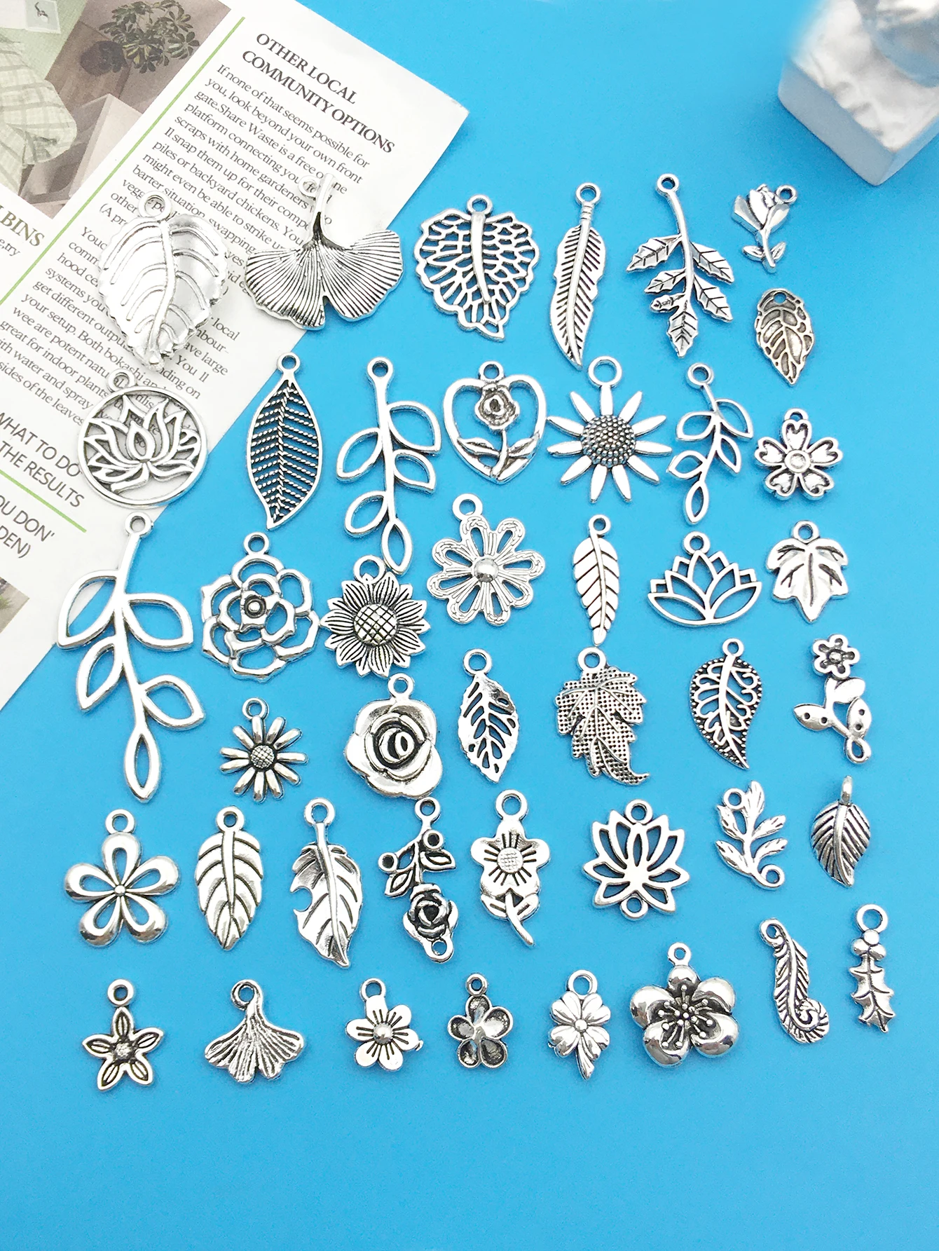 

24pcs alloy plant pendant set DIY jewelry making bracelet necklace pendant back to school season Christmas Halloween accessories