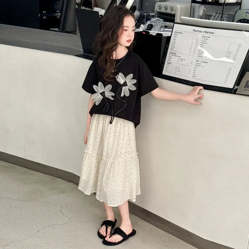 

2025 Summer New Style Flower Pattern T-shirt and Polka Dot Half Skirt Two Piece Set