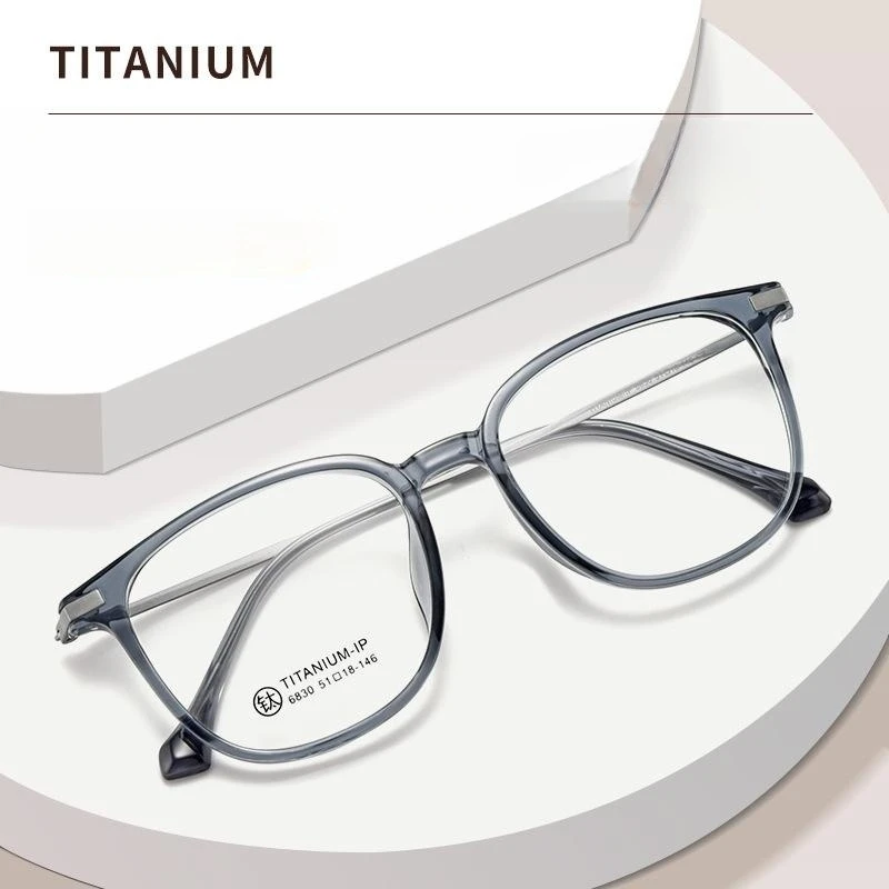 YIMARUILI Ultra-light Fashion Flexible TR90 Eyewear Pure Titanium Retro Round Optical Prescription Glasses Frame Men and Women