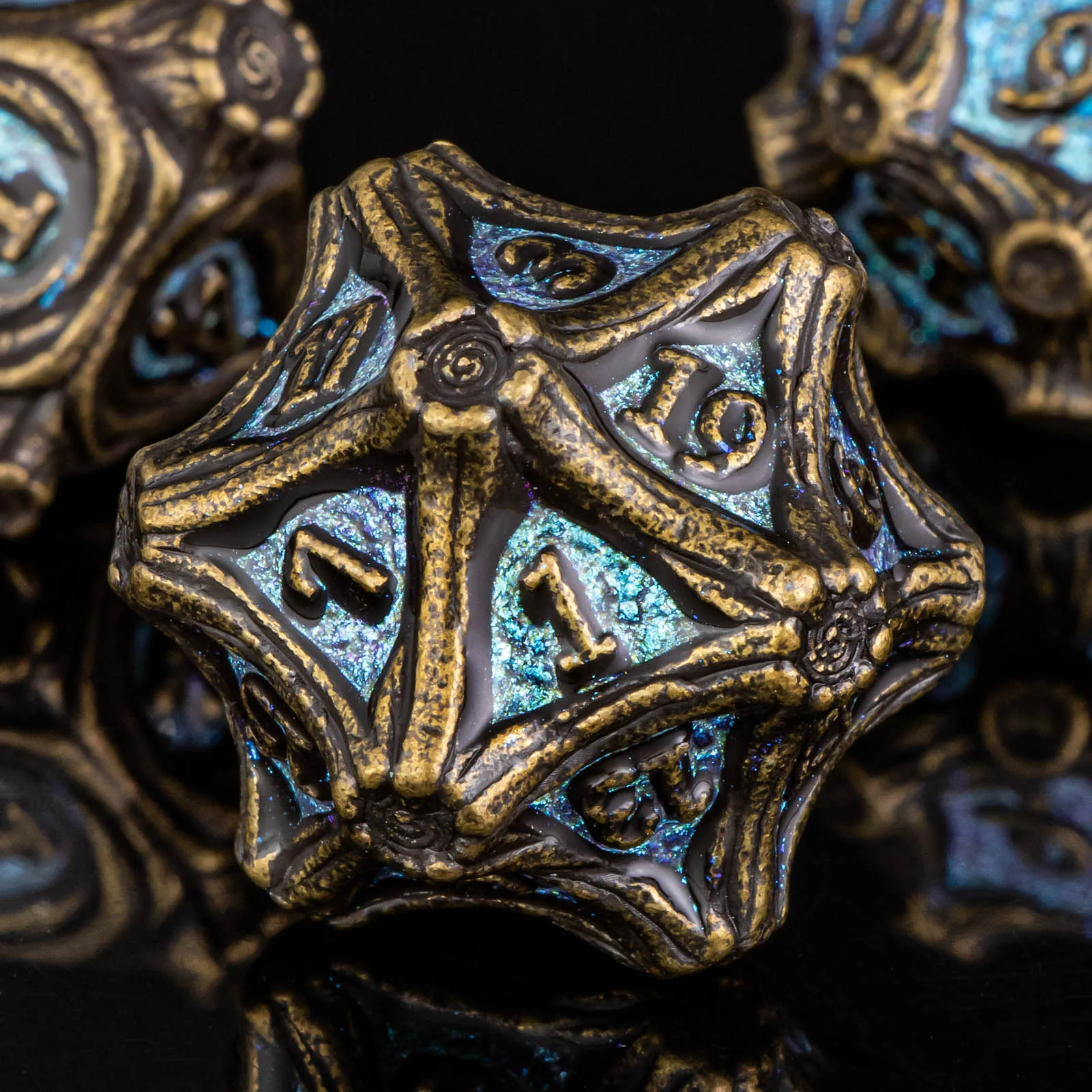 

Polyhedral Metal Dice Set Geometric Mechanical Metal Solid Dice 7-piece Set DND Dragon and Dungeon TRPG Board Game Match