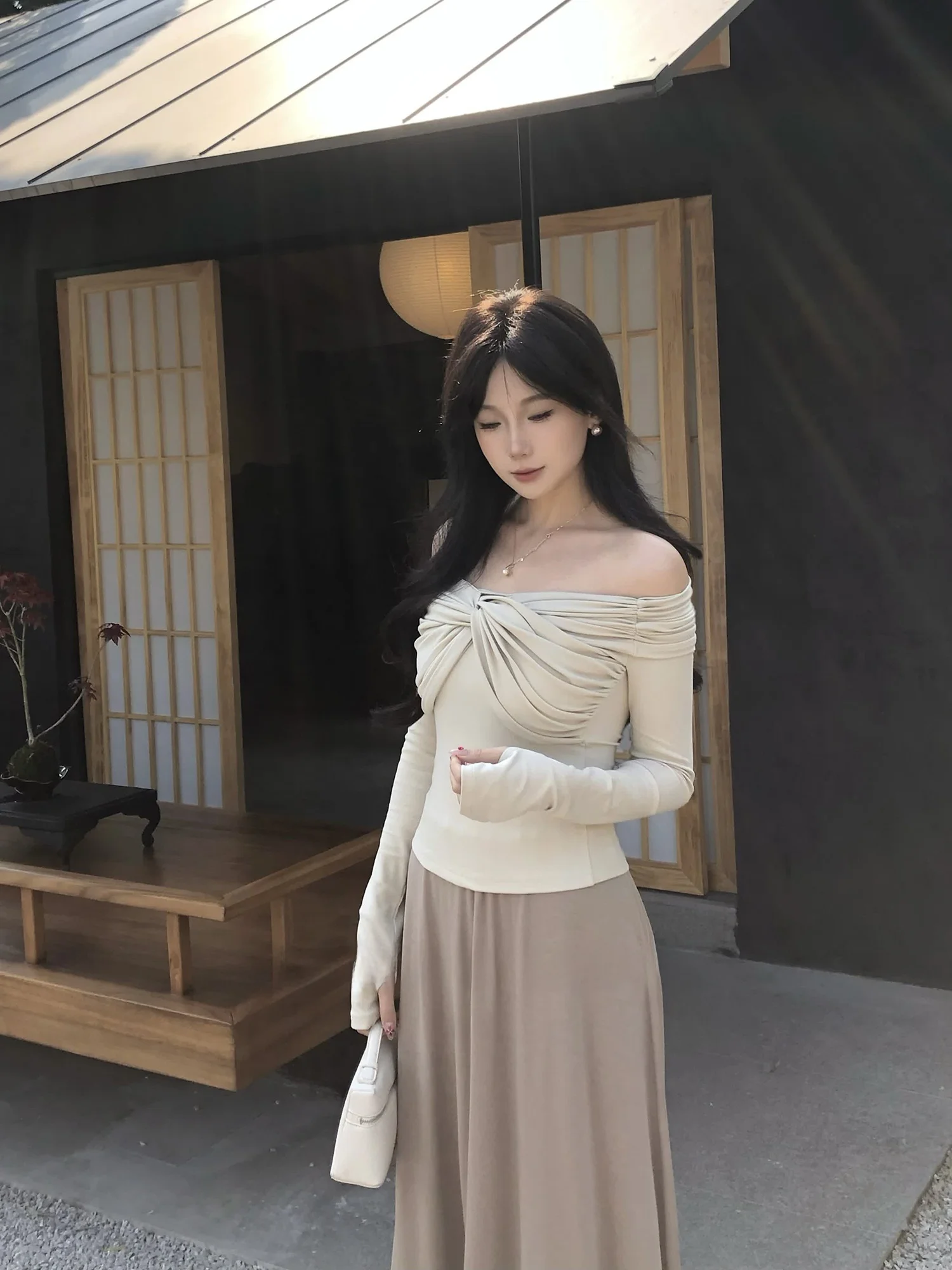 

WAYMODE Новинка ранней весны: Женская трикотажная футболка с длинным рукавом, облегающая, на одно плечо, с узлом на талии, с высокой талией, из смесового хлопка