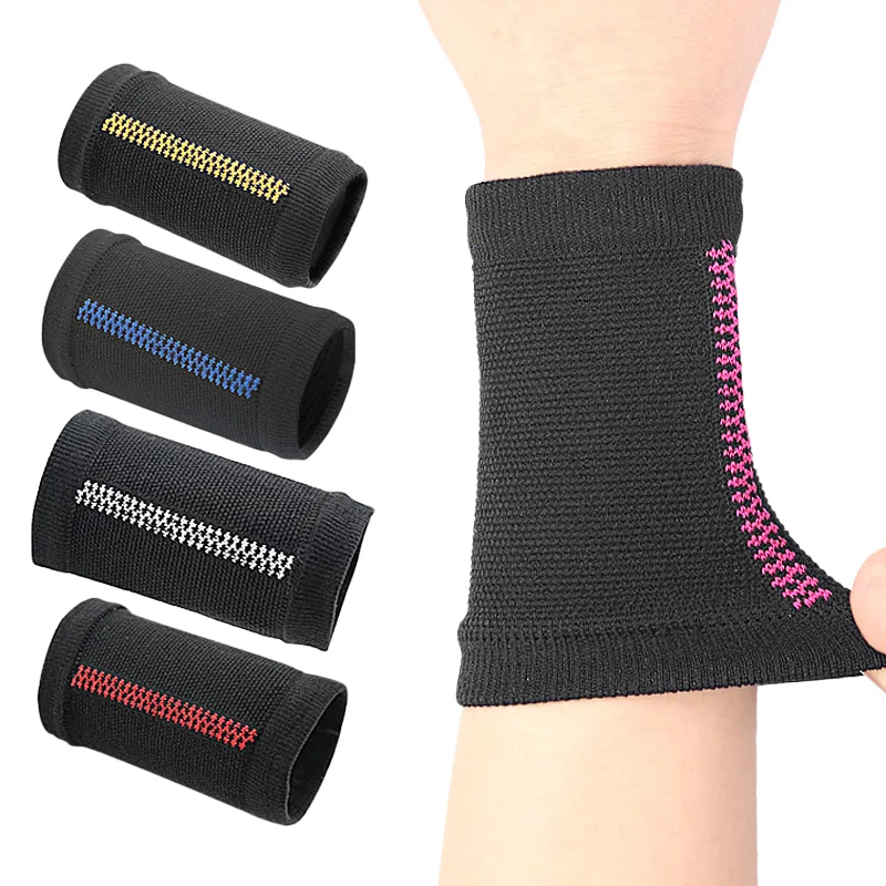 

Outdoor Sports Protective Gear Breathable and Sweat Wicking Black Wrist Protection Wrist Guard Wristband Sports Safety