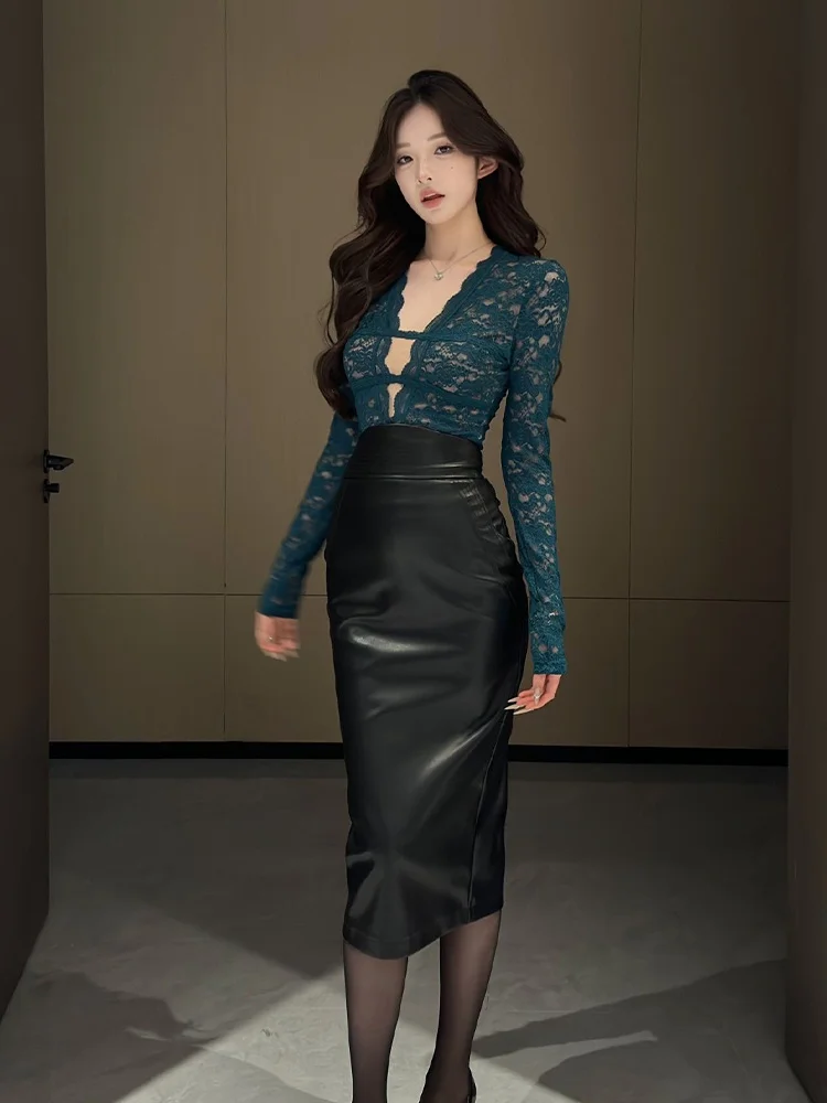 

Комплект Syj Ujia: женский кружевной топ с V-образным вырезом и юбка миди с высокой талией, сексуальное платье-комбинация для фигуры типа «груша», корейский стиль