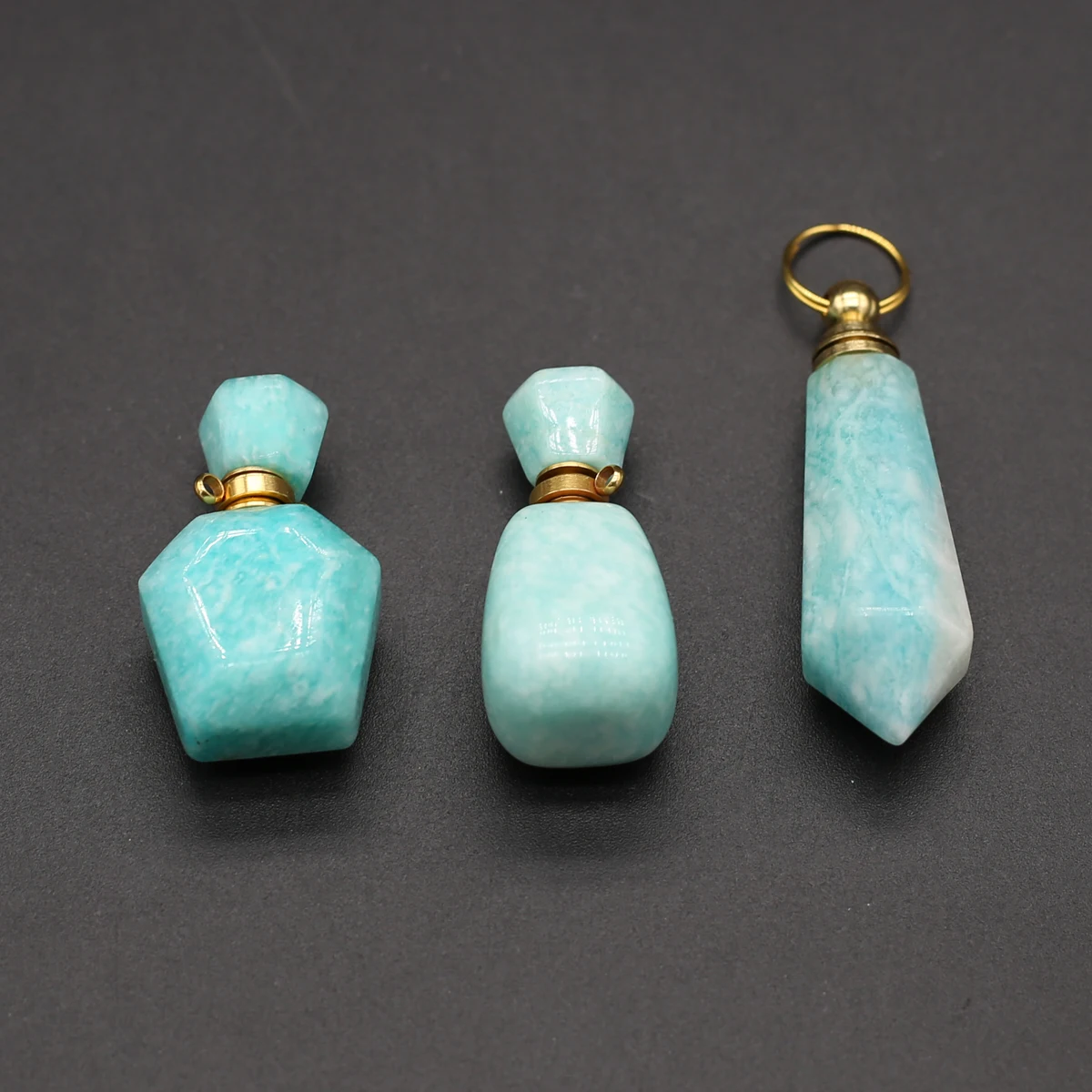 Natural Amazonites Perfume Bottle Pendant Fashion Essential Oil Diffuser Pendant Charm for Women DIY Jewerly Necklace Gift