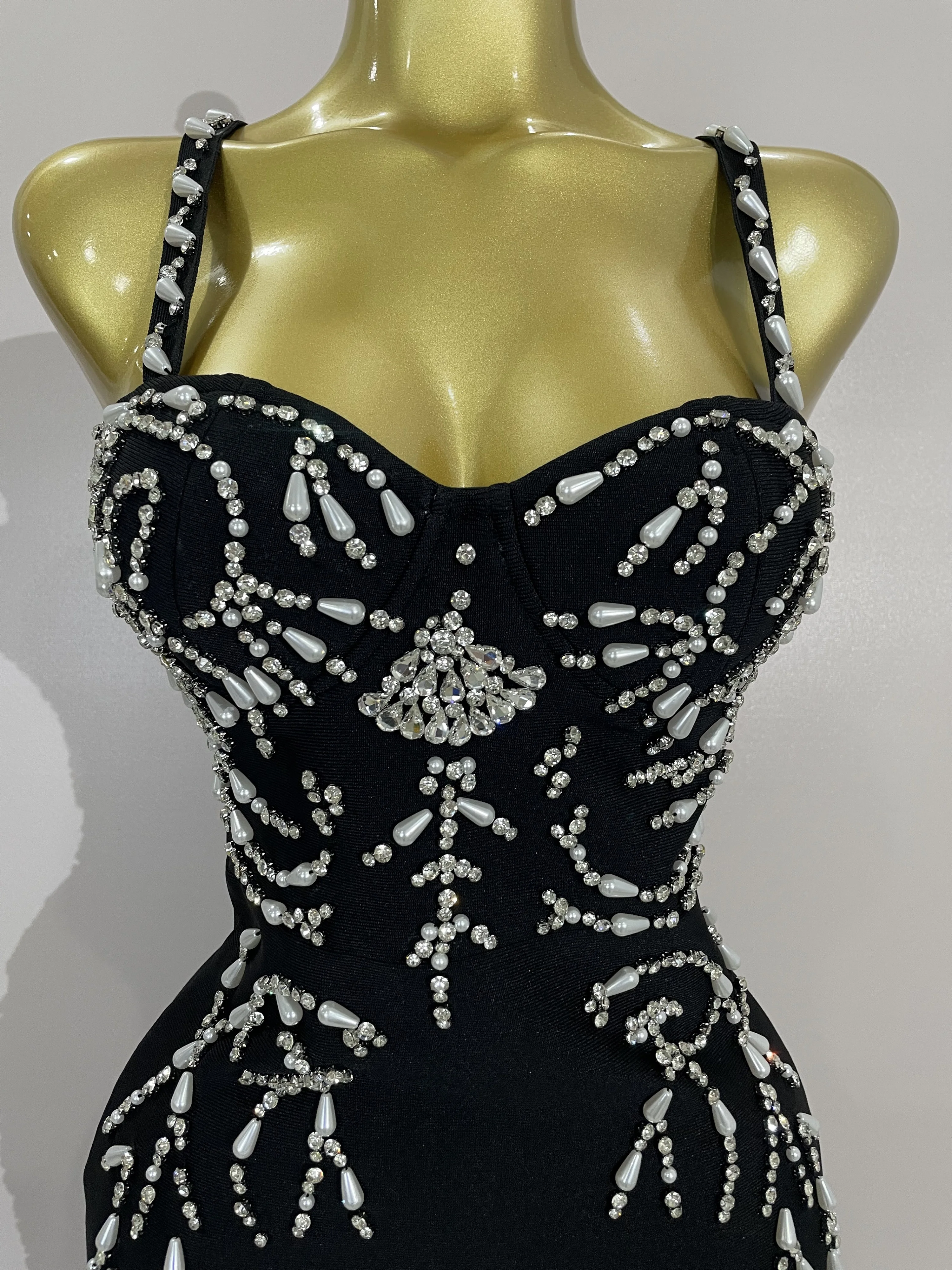 2025 Nieuwe Sexy Backless Zwarte Kralen Lange Bodycon Bandage Jurk Vrouwen Celebrity Elegante Avond Club Party Luxe Verjaardag Jurk