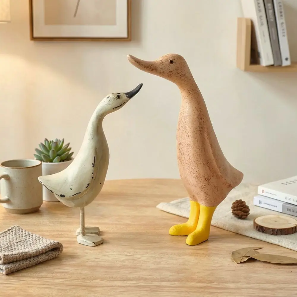 Vintage Style Wooden Duck Statue Minimalist Animal Ornament Exquisite Hand Carved Sculpture For Desktop Display Gift