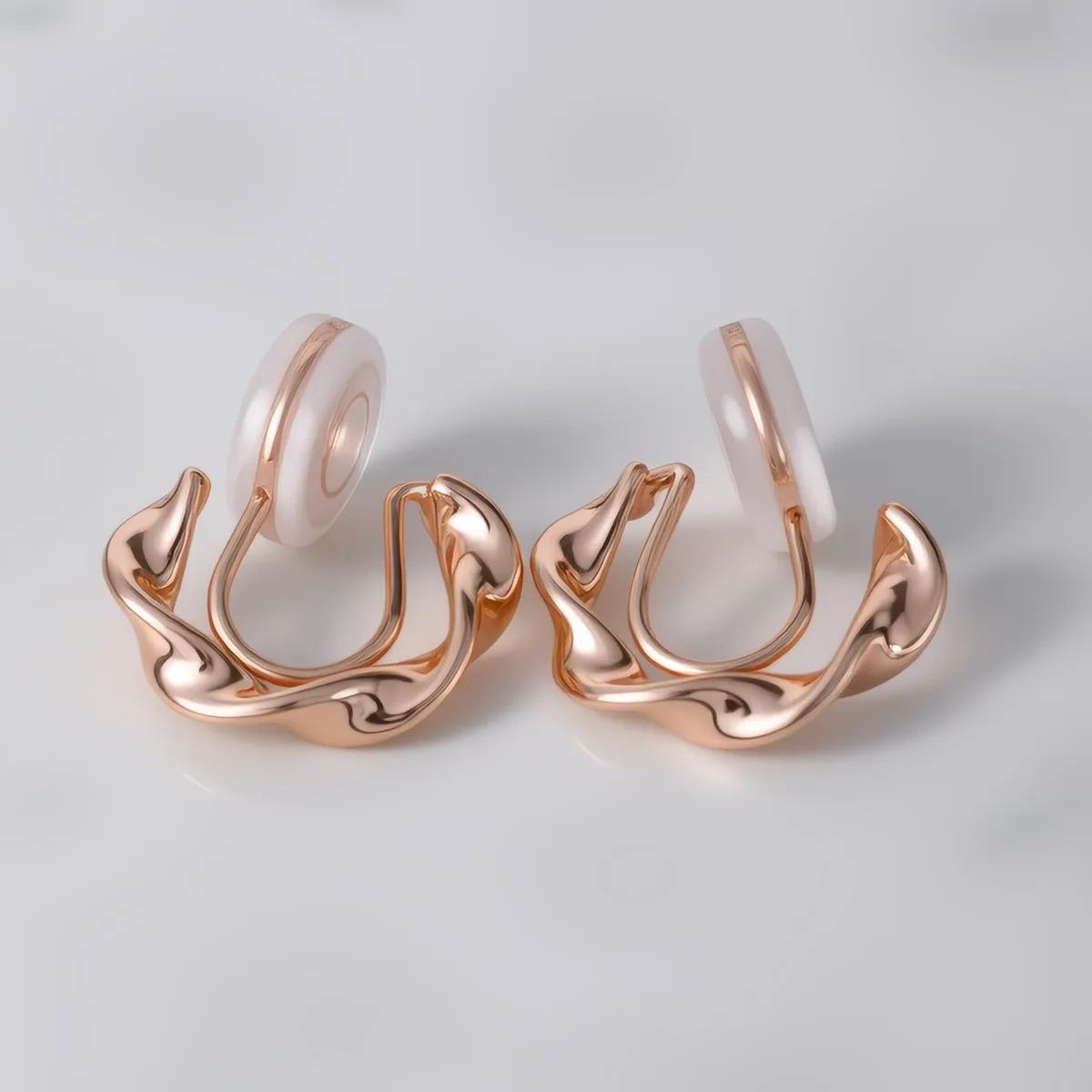 

925 sterling silver earrings wave-shaped mirror polished earrings electroplated 18K rose gold fashion punch-free earrings