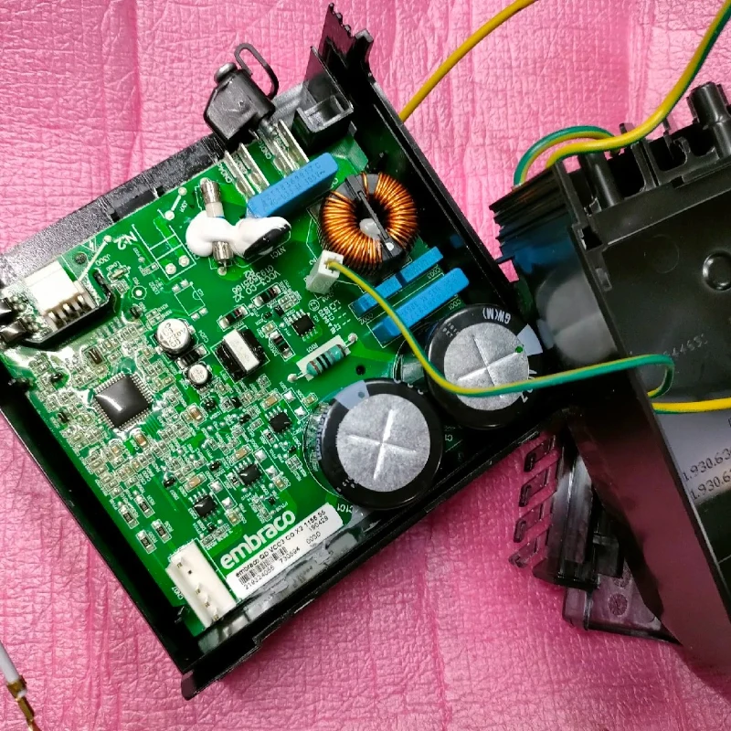 # L Embraco VCC3 CO…