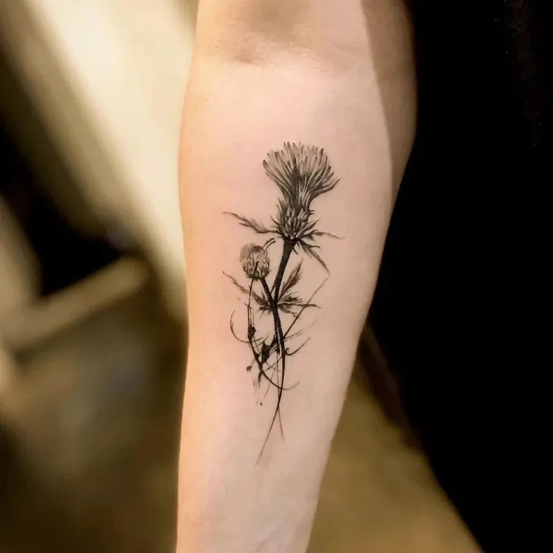 Tatuajes temporales de flores rosas y jugo de hierbas para mujer, tatuaje Sexy impermeable, pegatinas de arte, cobertura duradera, cicatrices, tatuaje falso