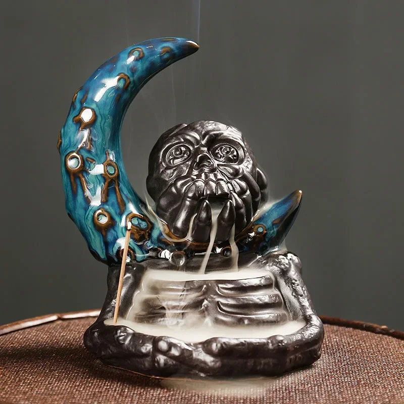 

1pc Ceramic Backflow Incense Burner, Creative Moon and Halloween Skull Head Backflow Incense Holder Home Decor (Without Incense)