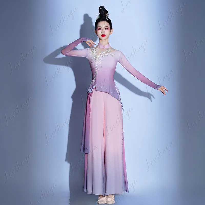 

Классический танцевальный наряд - Элегантный танцевальный костюм с веером в китайском стиле - Костюм Цзяочжоу Янко - Одежда для современного танца