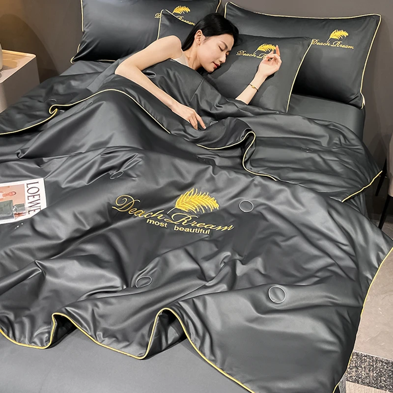 

Customizable Ice Silk Summer Quilt Air Conditioning Quilt Summer Single Four-piece Set
