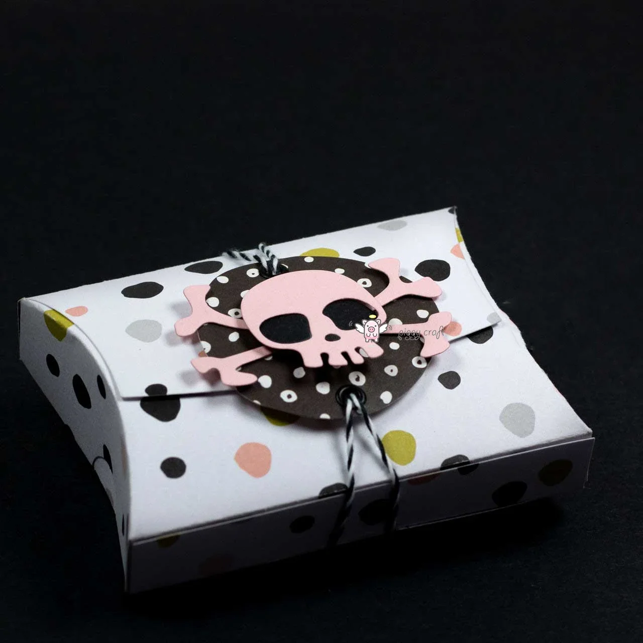 Piggy Craft metal cutting dies cut die mold 2Pcs Halloween skull Scrapbook paper craft mold blade punch stencils dies