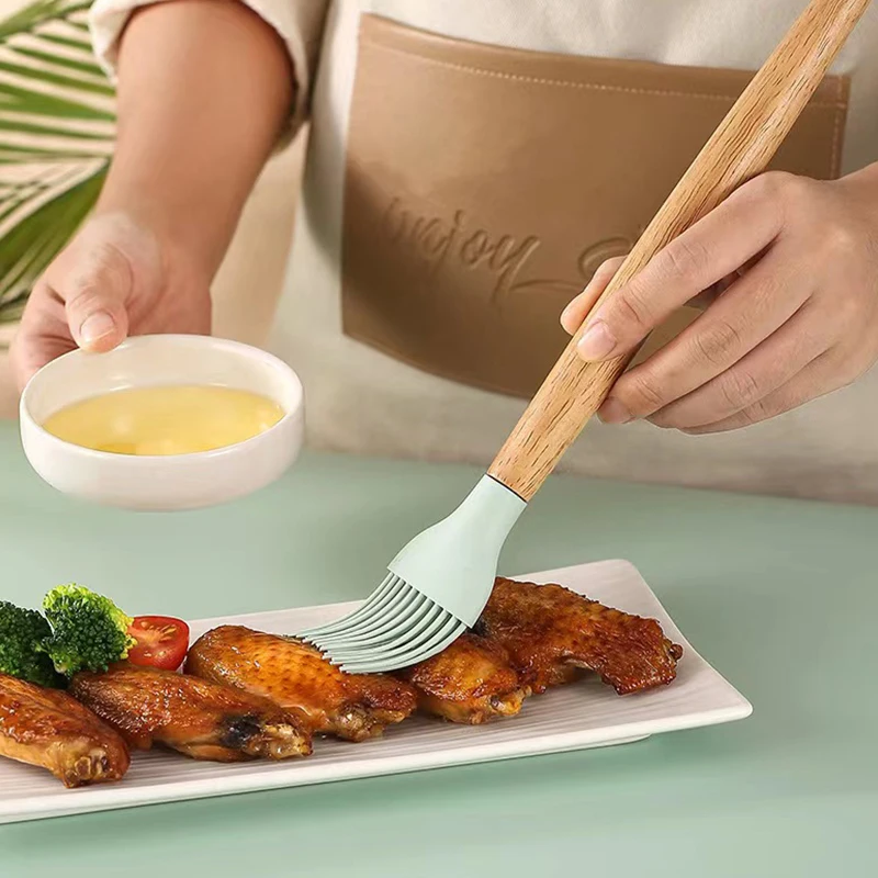 1PC Silicone BBQ Oil Basting Brush with Wood Handle Cake Bread Cream Cooking Brushes Baking Barbecue Kitchen Accessories