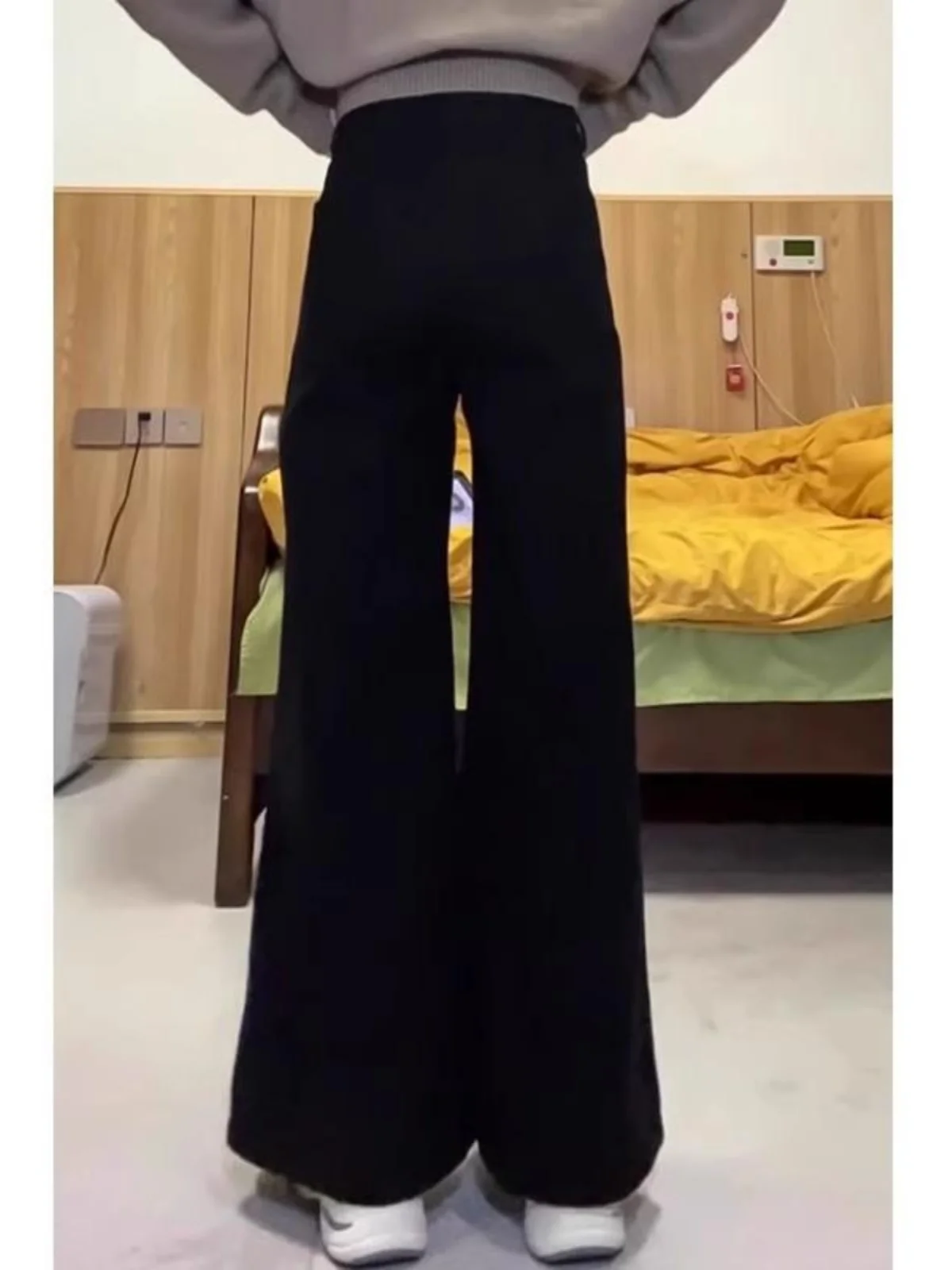 Pantalones vaqueros acampanados con forro de Fce de talla grande para mujer, pantalones de corte recto de pierna ancha holgados y adelgazantes para otoño e invierno