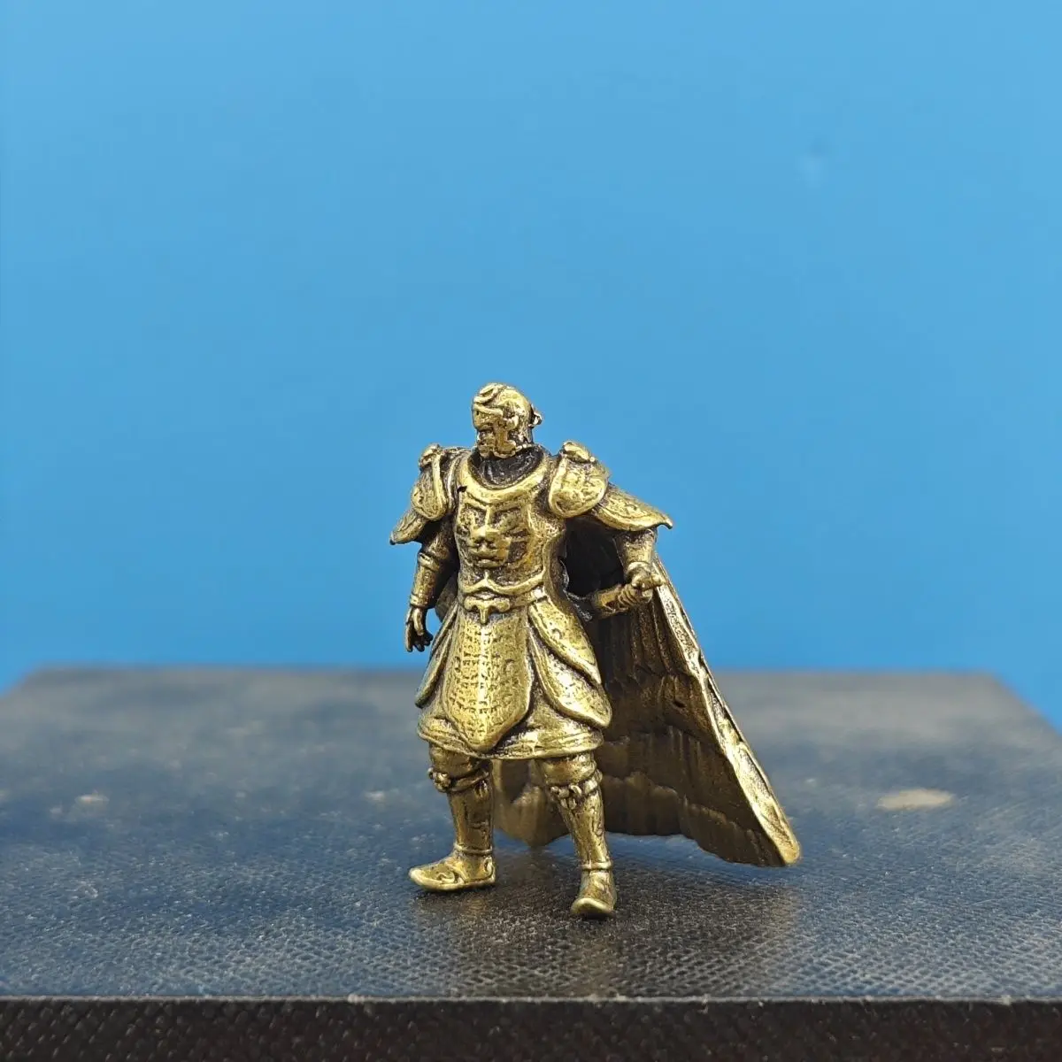 Brass ancient miniature soldier Han Dynasty Qin general Meng Tian model armor Song Dynasty general car decoration display piece