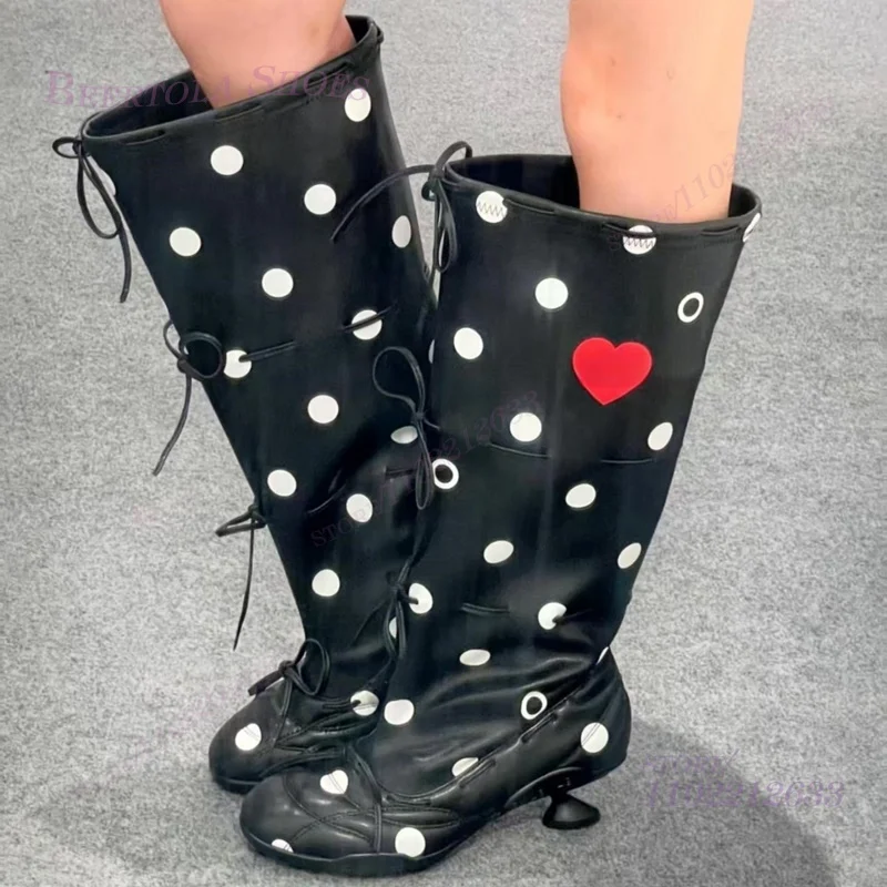 

Black Polka Dot Graffiti Red Heart Boots Girls Low Heel White Stiff Knee Booties Street Totem Round Toe Kitten Heel Women Shoes