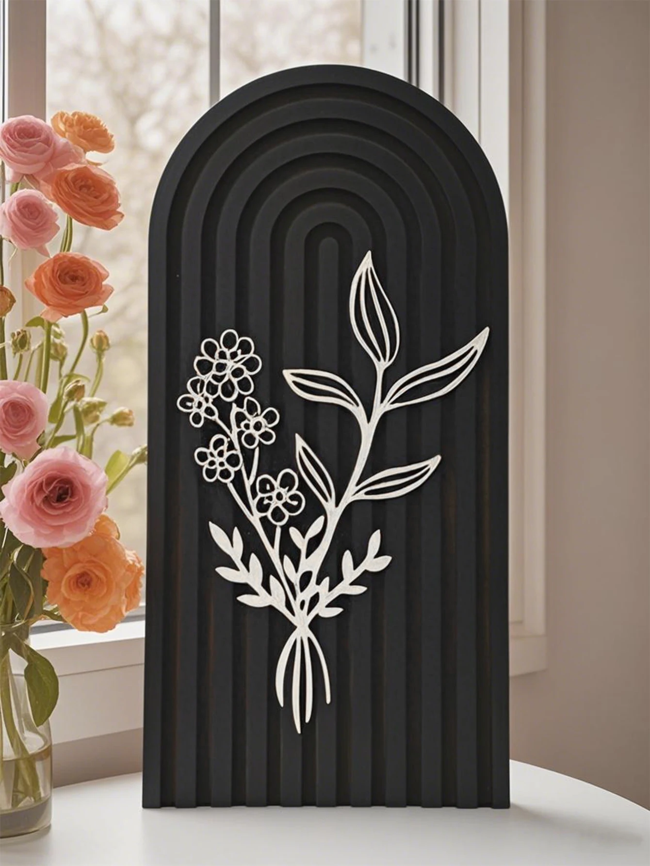 

Floral Wooden Desk Ornament – Black Arch Panels Wall Art with White Flower Plants Relief, Hanging Decor for Living Room Bedroom