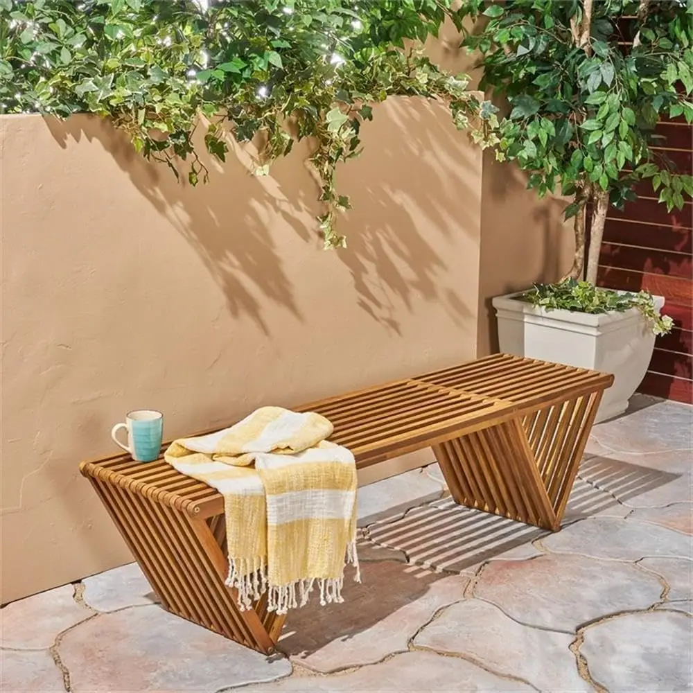 Knight Home Esme Outdoor-Bank aus Akazienholz, Teakholz-Finish