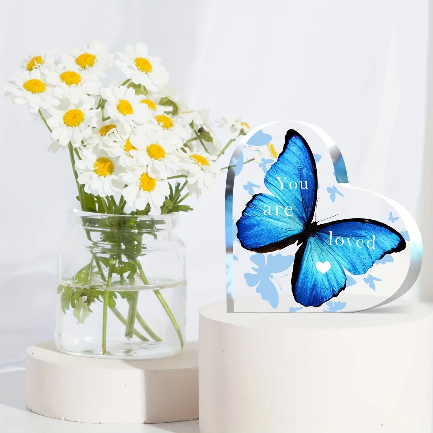 Butterfly Gifts, Acrylic Heart-Shaped Souvenirs for Women, Inspirational Desktop Decorations, Perfect Thank-You Gifts, Ideal