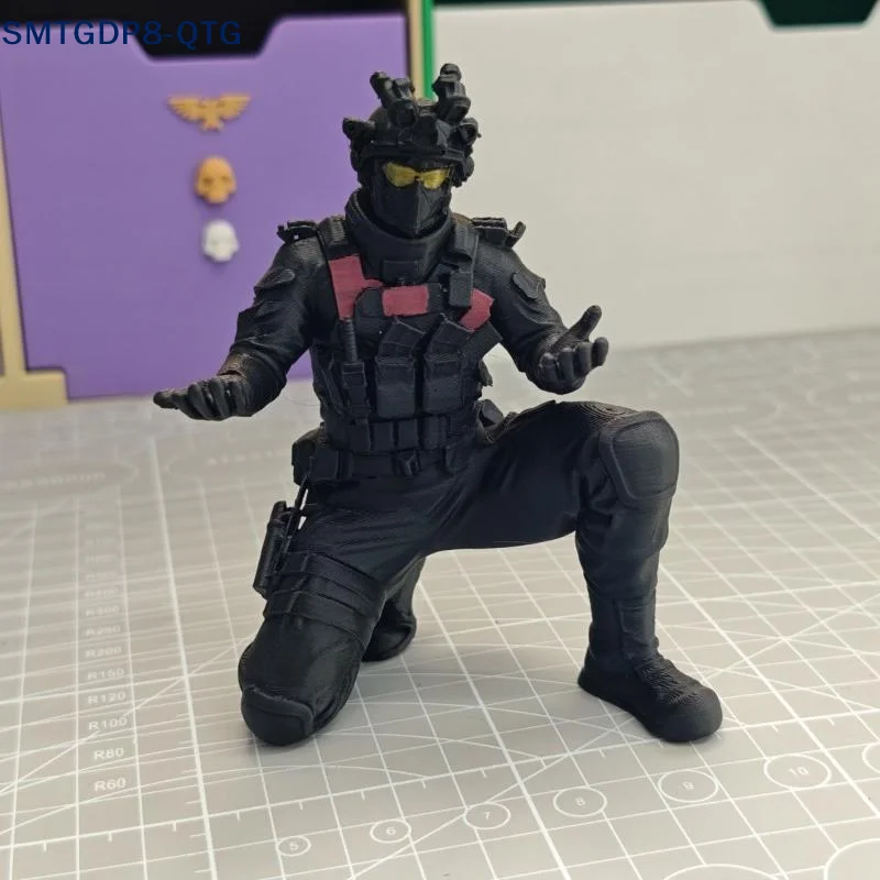 NEW Unique Soldier Pen Holder Special Forces Figure Plastic Warrior Ornament Stationery Pencils Desk Organizer