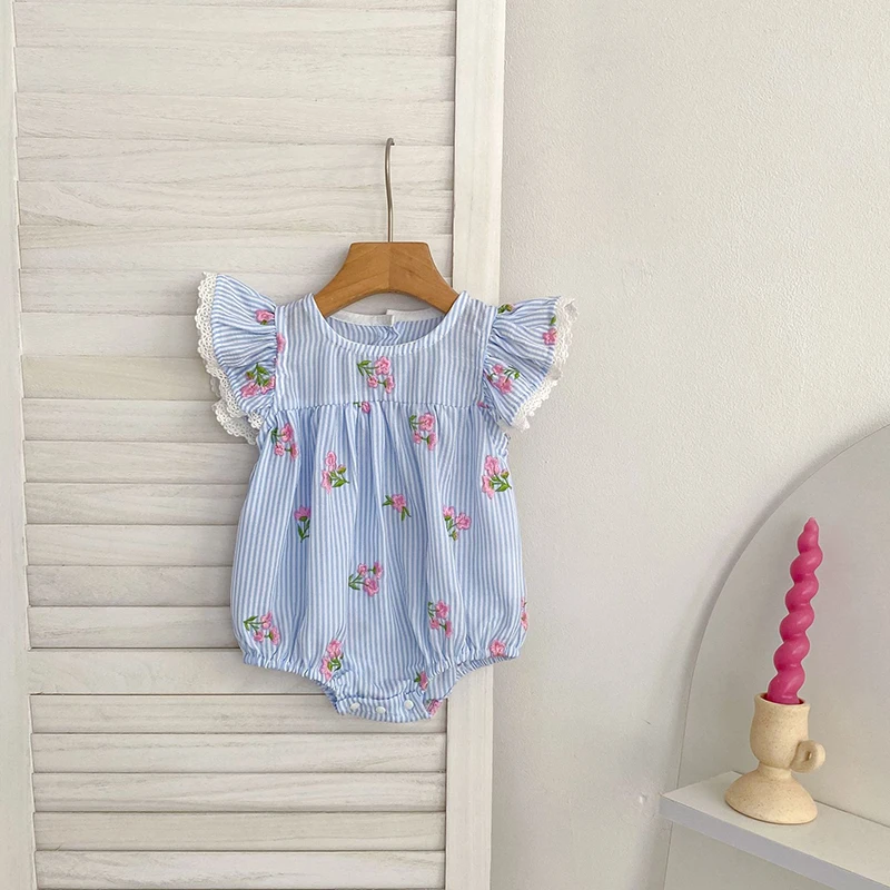 2026 Neuer Sommer 0-24M Kleinkind Mädchen Flügelärmel Baumwolle Gestreifter Jumpsuit Blumenmuster Western Baby Mädchen Blauer Strampler – Detail 9