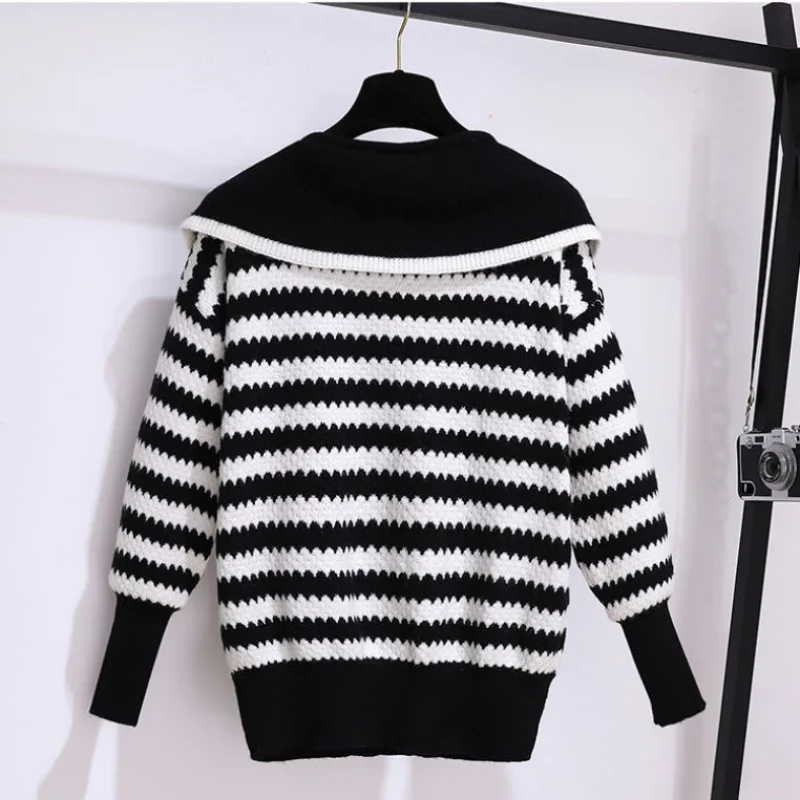 Women's 2023 Autumn/Winter New Suit Academy Style Doll Neck Striped Sweater Slim Versatile Short Skirt Two Piece Set Fashion