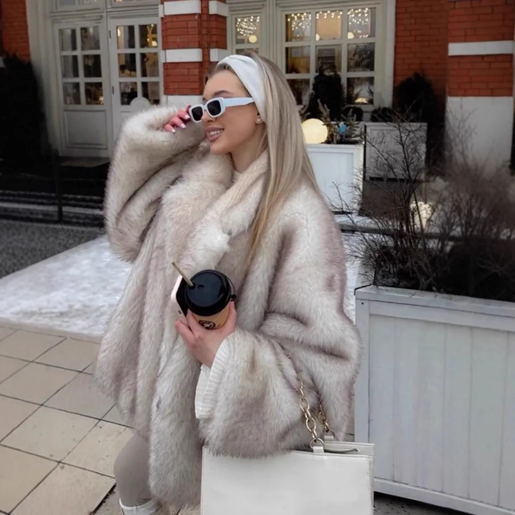 

Winter Ins Hot Fashion Faux Fox Fur Jacket Girls Oversized Gradient Fur Coat Women Thick Warm Outerwear High-Quality Fluffy