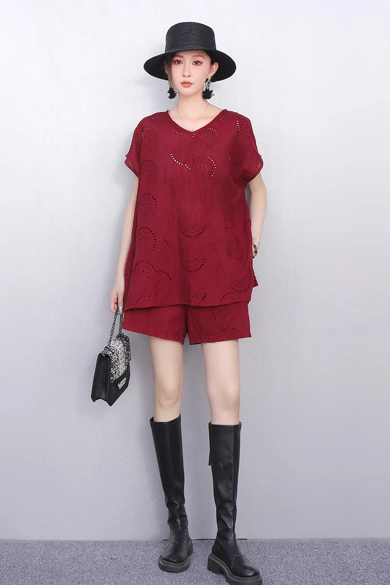 

2024, весна-лето, новый модный женский костюм, свободный красный кружевной топ, женские шорты, комплект из двух предметов J1170