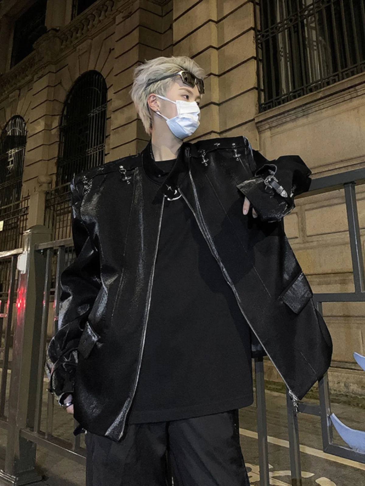 

Мужская куртка-бомбер из жидкого металла с подплечниками, молнией, ветрозащитная, в американском стиле для подростков...