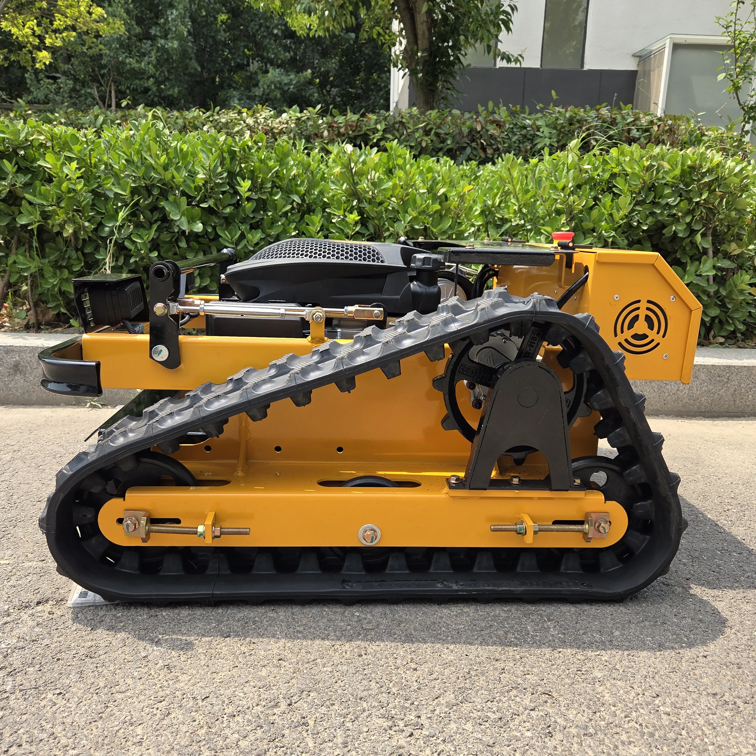 트랙 예초기 원격 제어 농업용 가솔린/디젤 로봇 정원 500mm 유연 무선 무료 배송 맞춤 제작