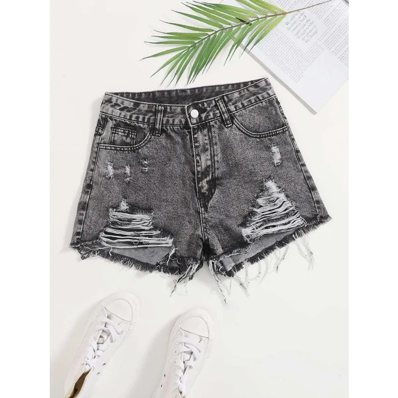

2026 Women Ripped Detail Denim Shorts